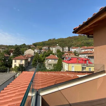 Amazing View And Cozy Atmosphere